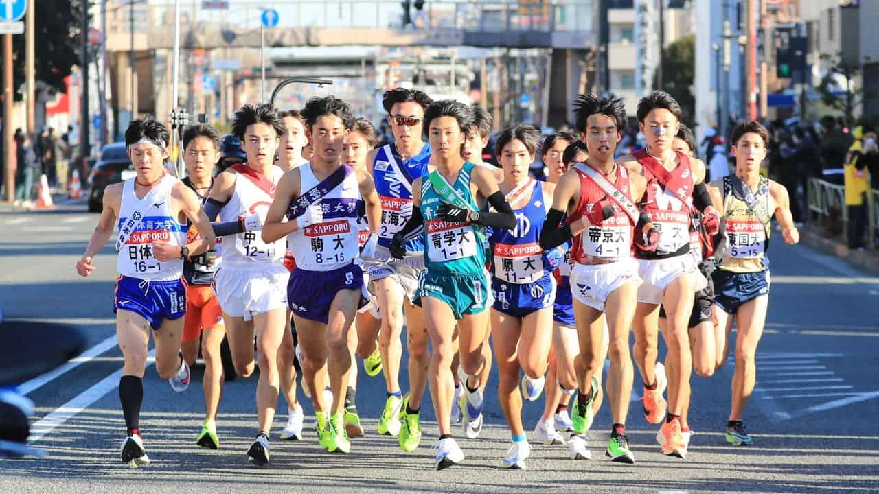 箱根驛傳是什麼？為何一場日本大學生接力賽，能成為國民等級的年度盛事？