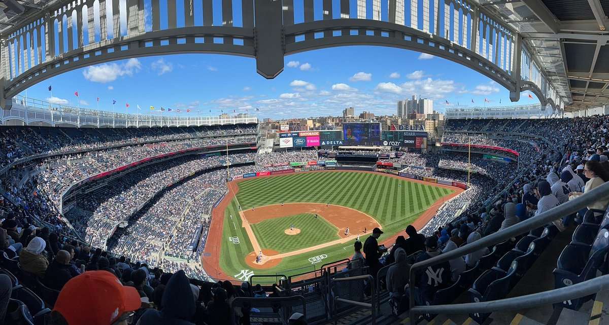 洋基球場（Yankee Stadium）看球攻略2026｜紐約洋基隊購票、地鐵交通、座位與球場導覽