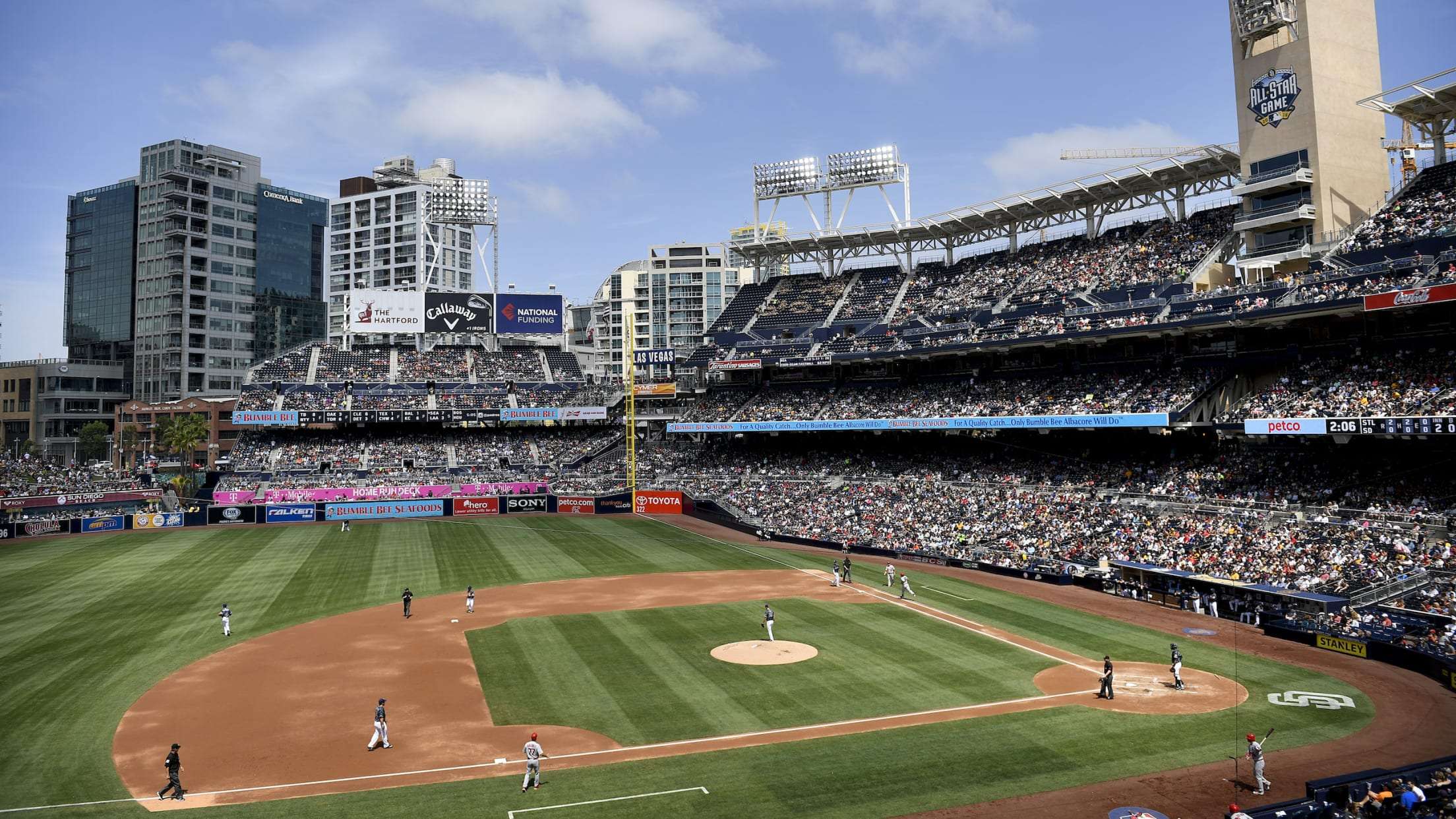 沛可球場（Petco Park）看球攻略2026｜聖地牙哥教士隊購票、交通、座位與入場規定